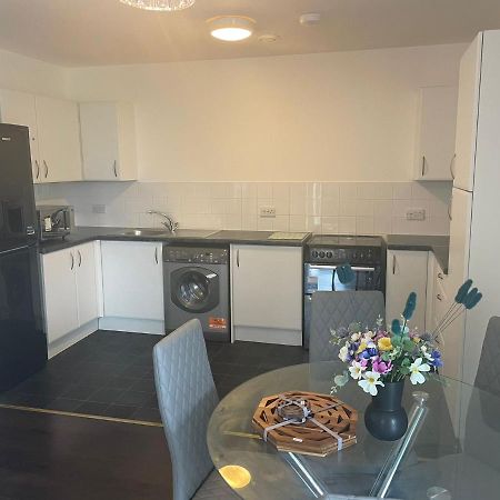 Deluxe 2-Bedroom Home Away Erith Dış mekan fotoğraf