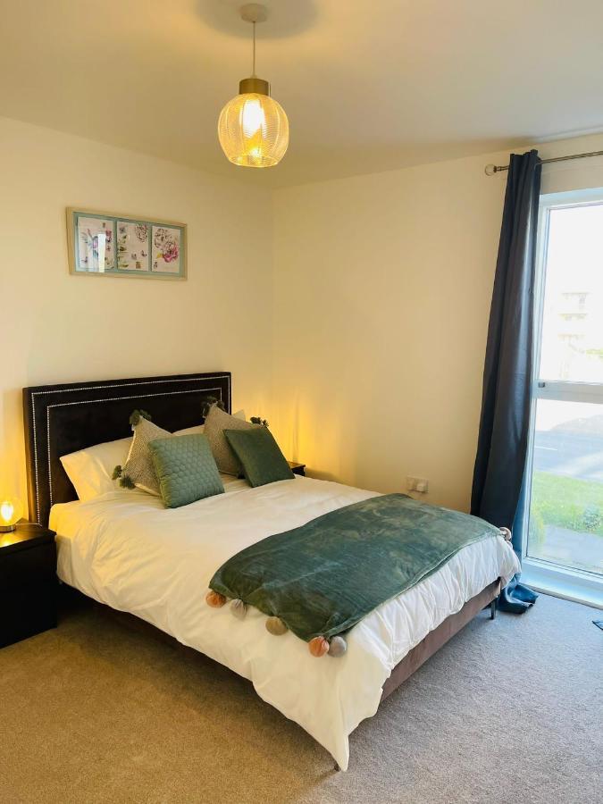 Deluxe 2-Bedroom Home Away Erith Dış mekan fotoğraf
