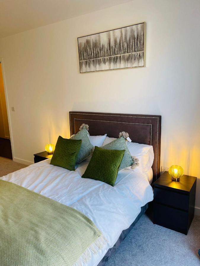 Deluxe 2-Bedroom Home Away Erith Dış mekan fotoğraf